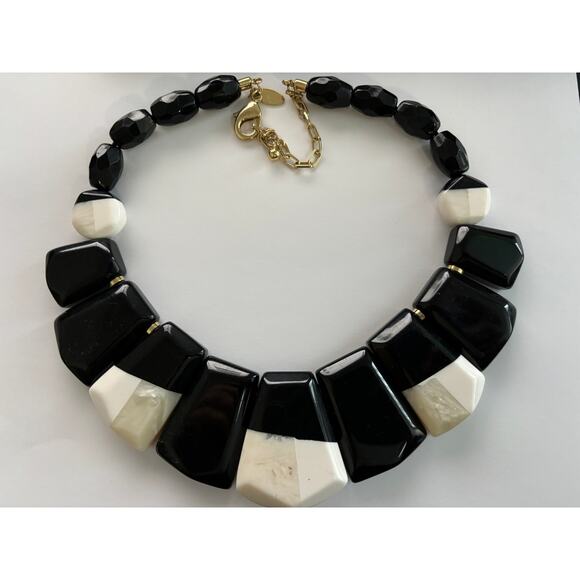 Vintage Chico's Chunky Statement Necklace White Black Plastic Geometric - Picture 2 of 4